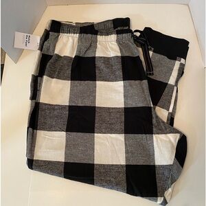 Men's Old Navy  Flannel Pajama Sleep Pants Size XXL Black And White Checkered